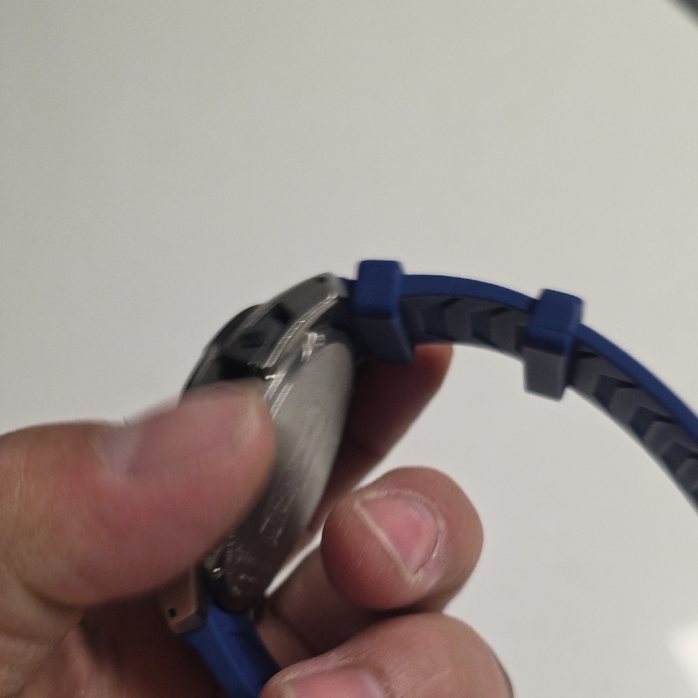 Tissot Blue and Black Watch - Picture 5 of 6
